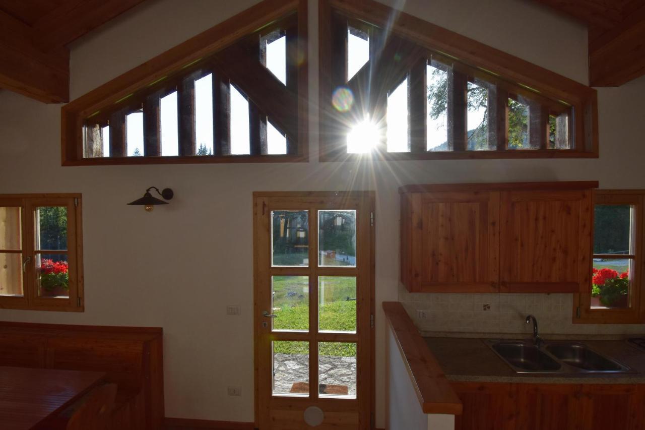 Chalet Brenta Dolomites Madonna di Campiglio Exterior photo