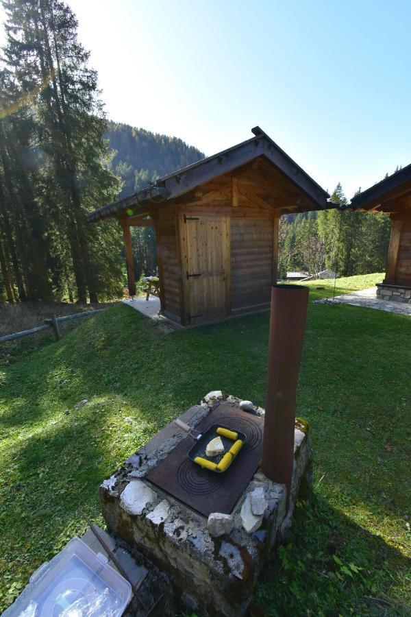 Chalet Brenta Dolomites Madonna di Campiglio Exterior photo